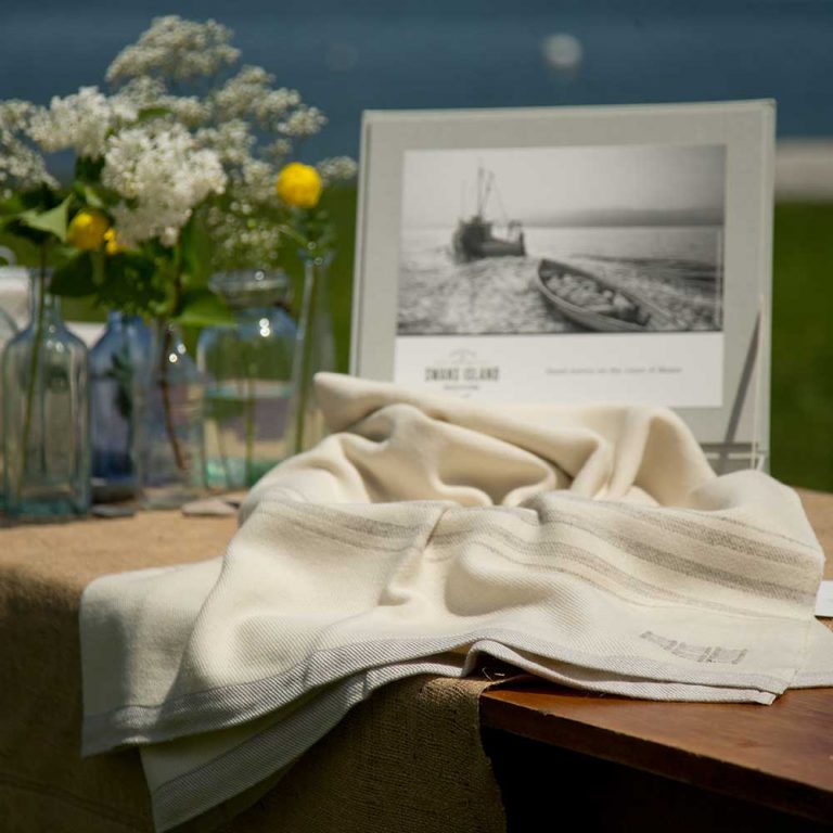 Grace Throw in gift box